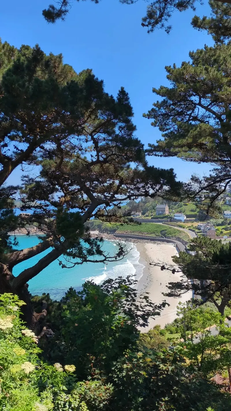 Un chemin côtier près de Perros-Guirec